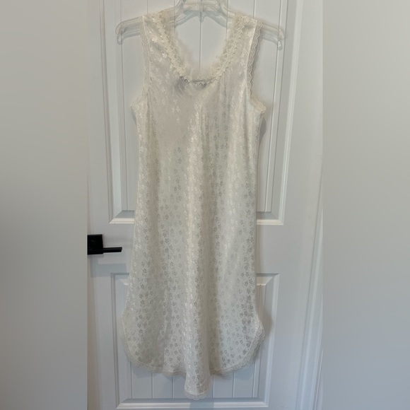 Vintage Delicates beautiful midi Gown Sz Med - Picture 5 of 10